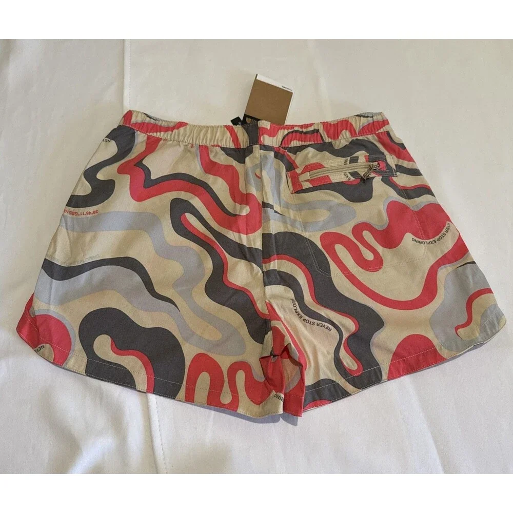 North Face Women's Class V Pathfinder Pull-On Short Flash Dry Size L Beige/Pink